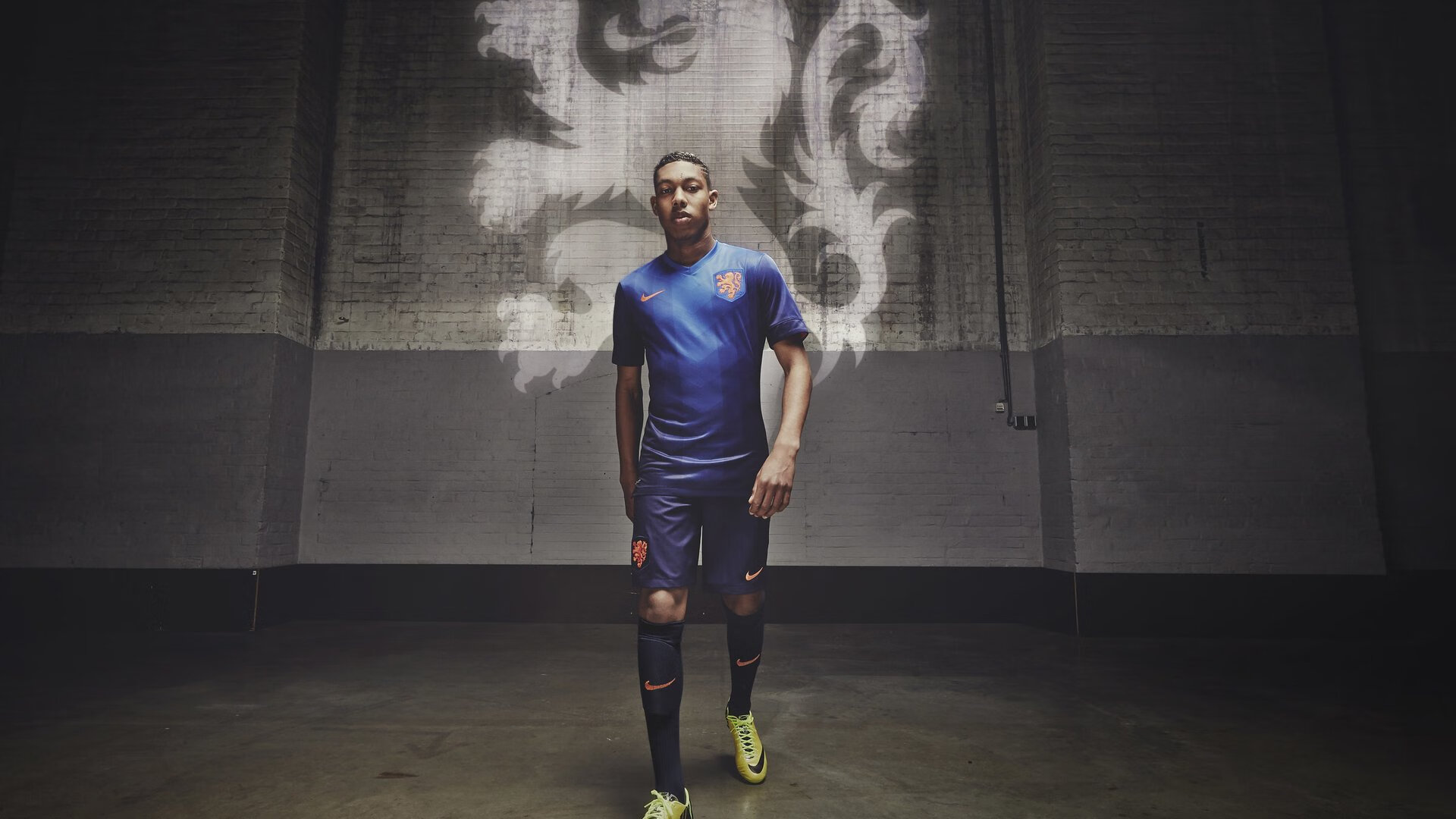 九游娱乐-IG观众热烈欢呼！，姆巴佩迎来十二赛季出色发挥全场沸腾不已